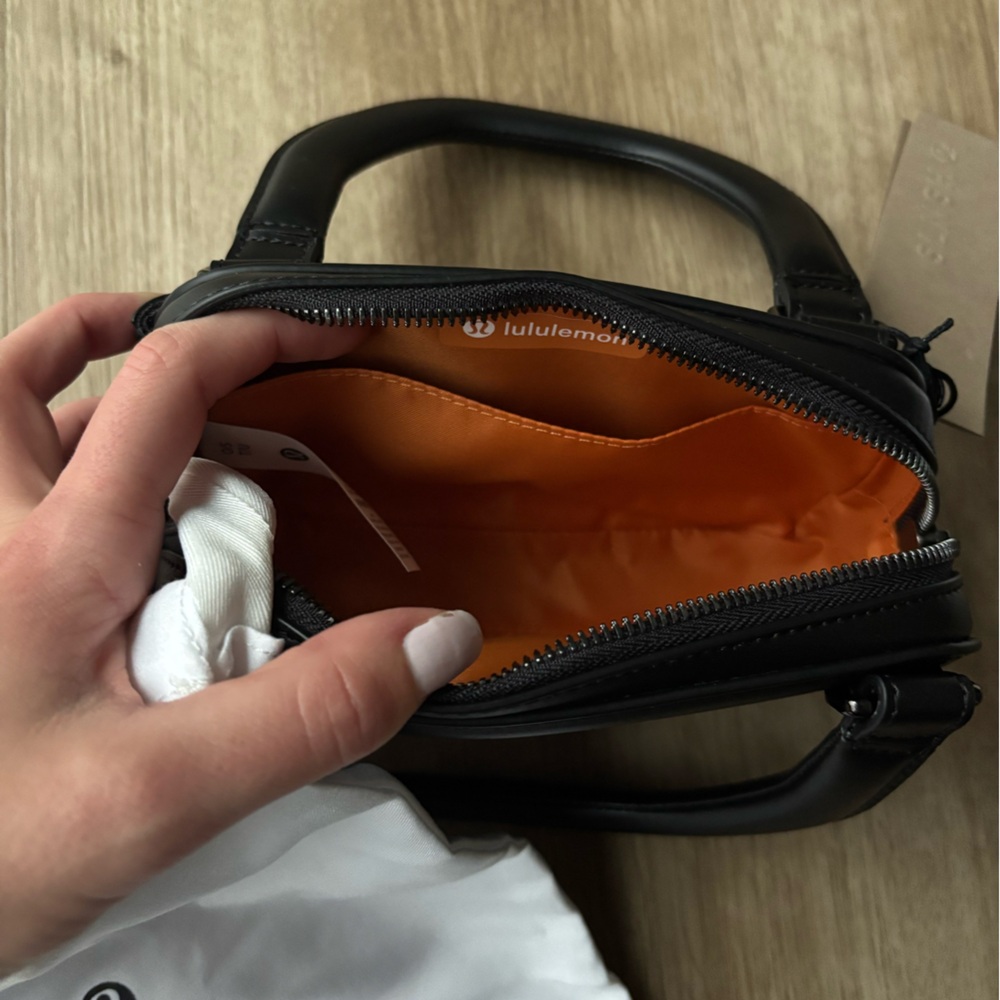 Lululemon Black Leather Alt. Top Handle Mini Belt Bag SLNSH Collection *NEW* - Picture 3 of 4